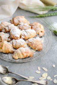 mandlove croissanty / almond croissants