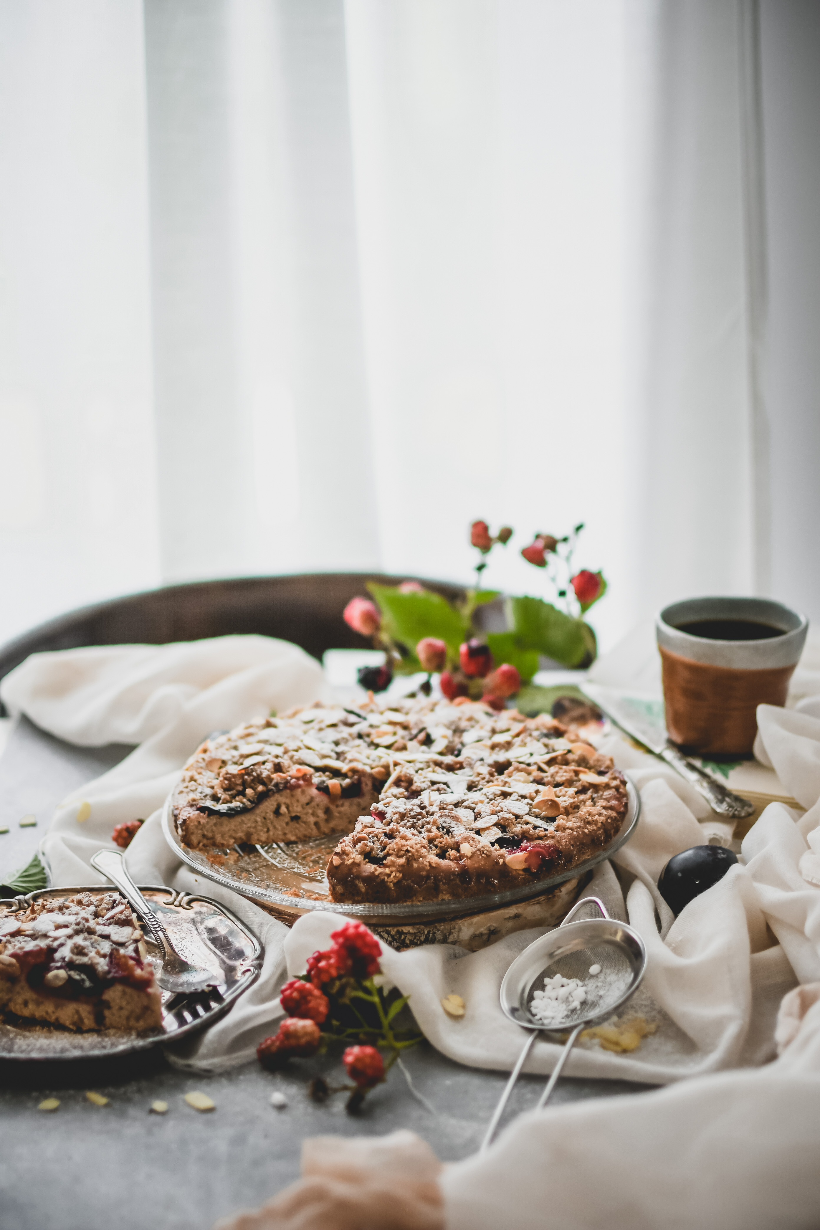 slivkovy kolac plum cake photography