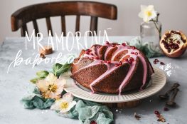 marble bundt cake babovka photography