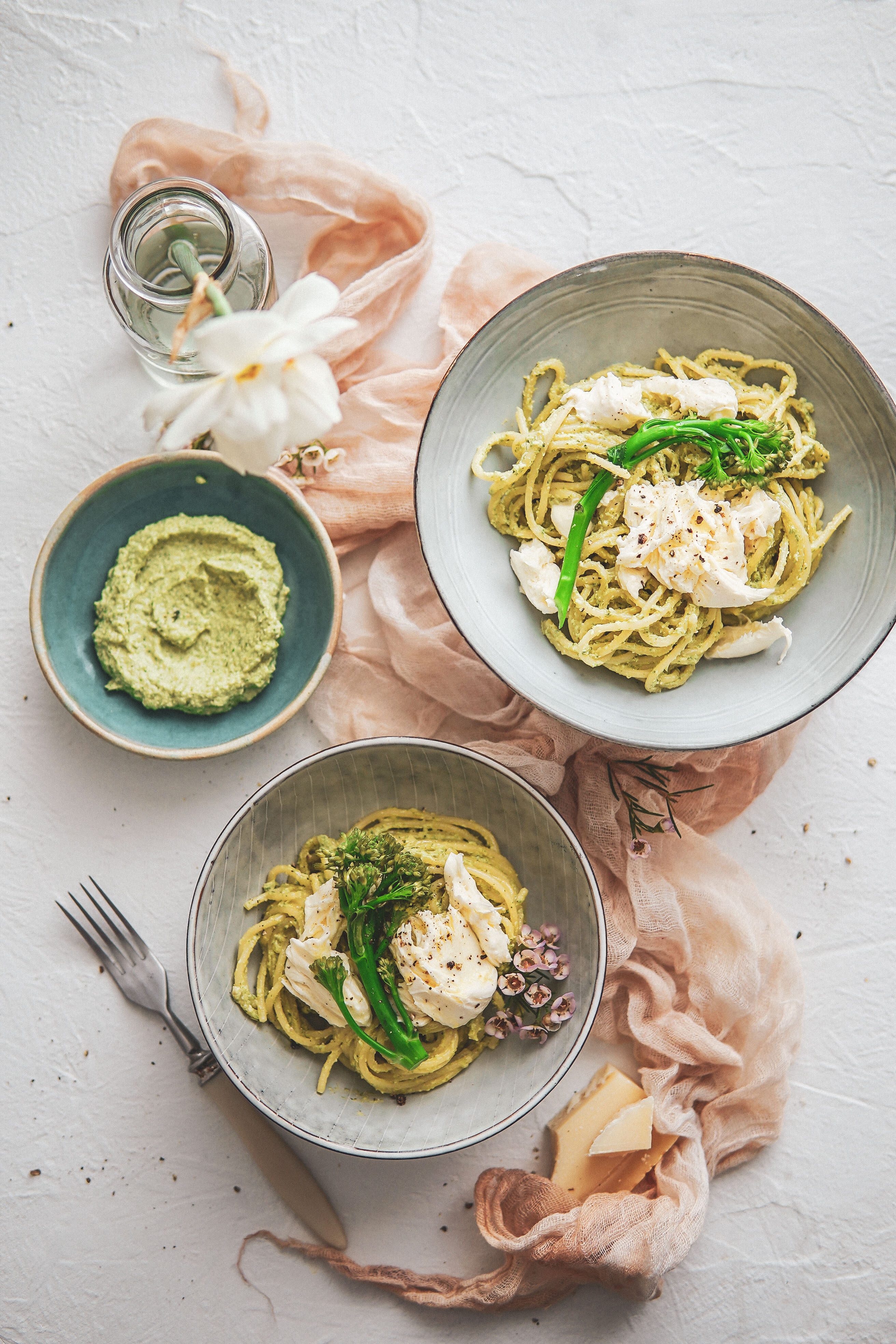 broccoli pesto pasta cestoviny s brokolicovym pestom photography