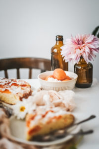 marhulovy kolac almond apricot cake-photography