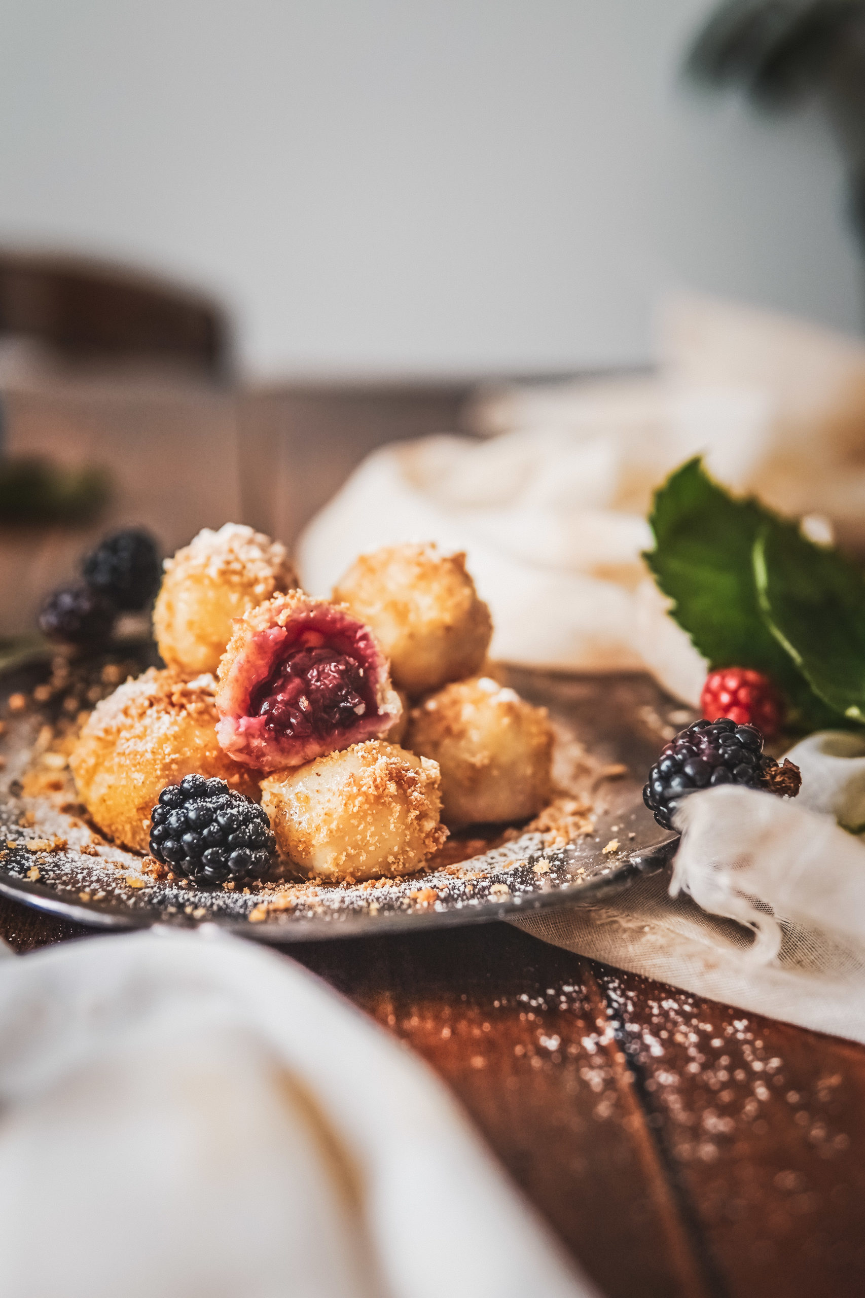 tvarohove gulky s ovocim fruit dumplings photography