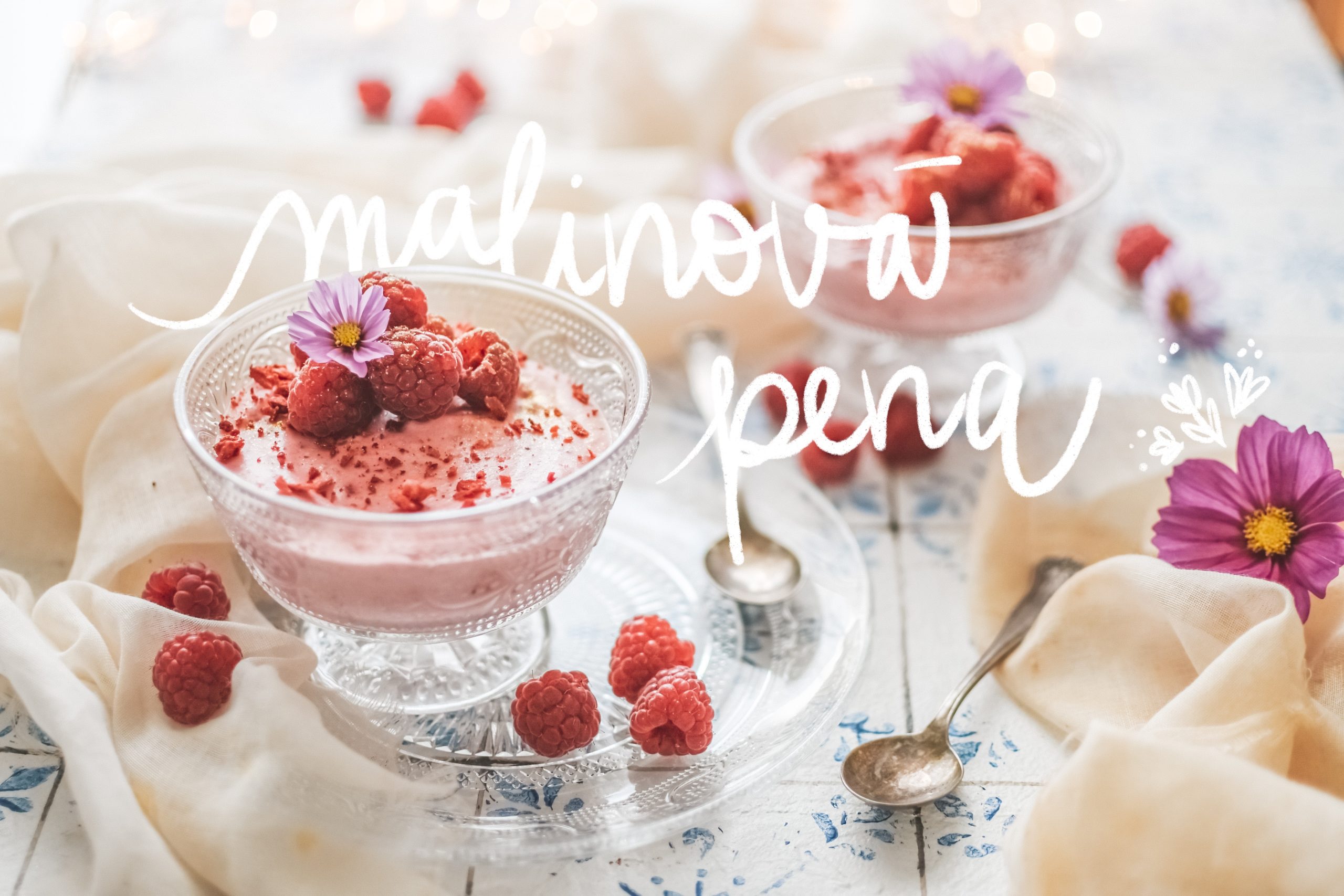 raspberry mousse malinova pena photography